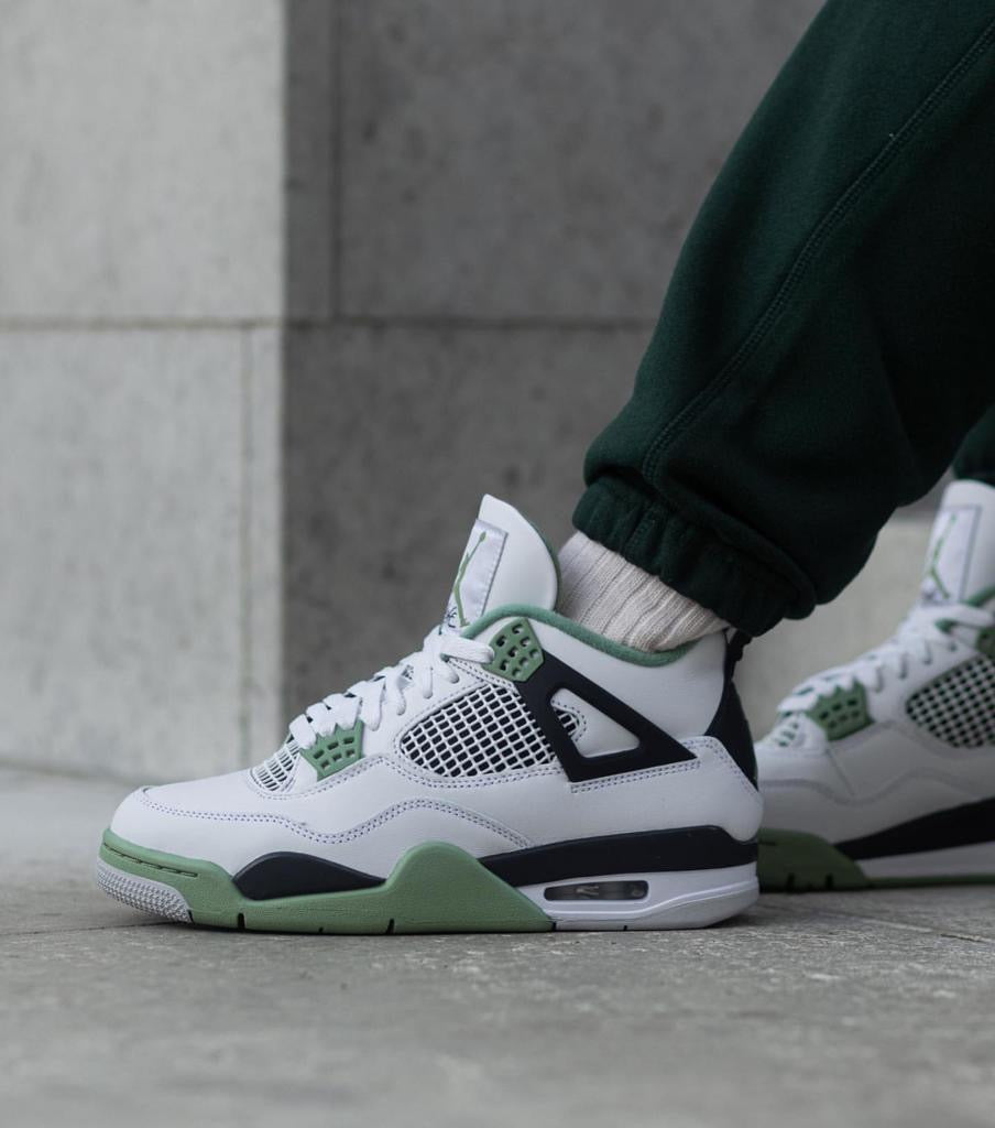 Air jordan 4 WMNS “Seafoam”