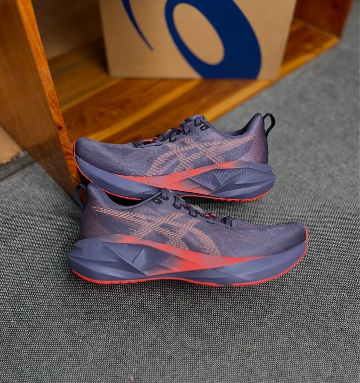 ASICS Novablast 5 Greyish Purple Coral Reef