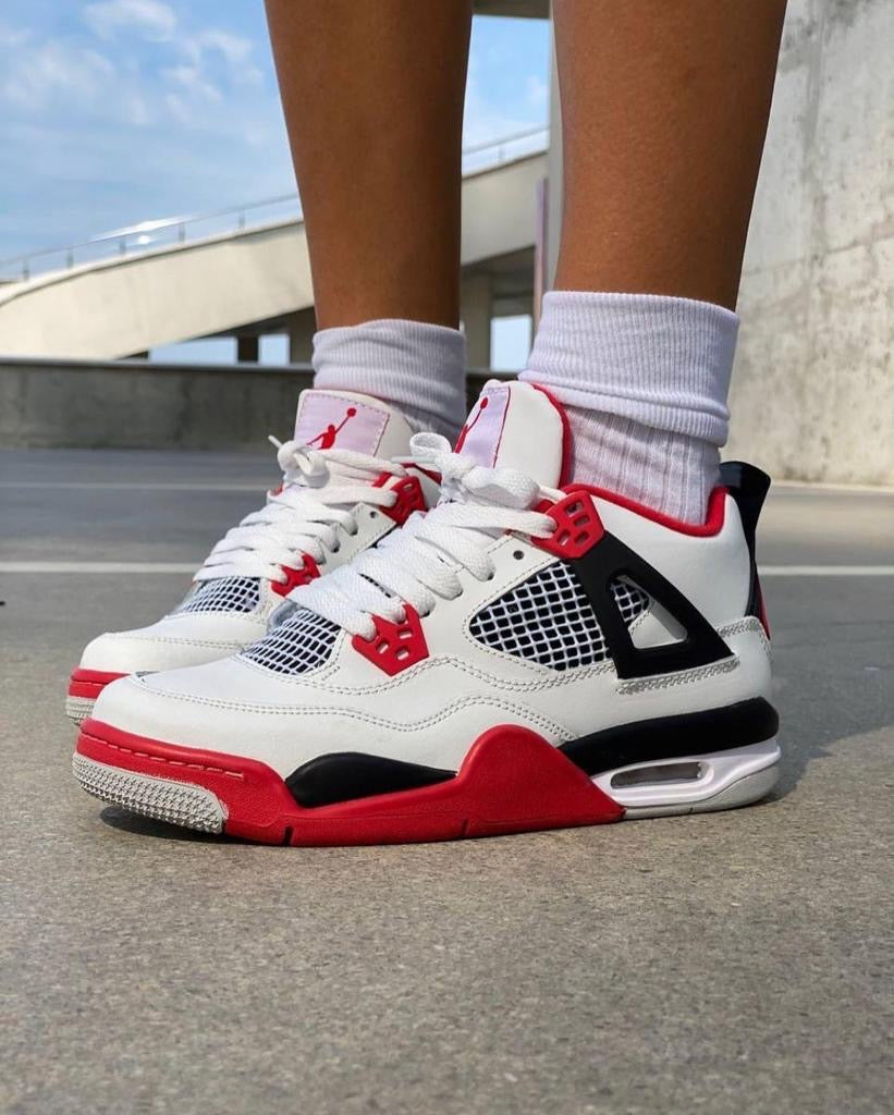 Air Jordan 4 “white and Red”