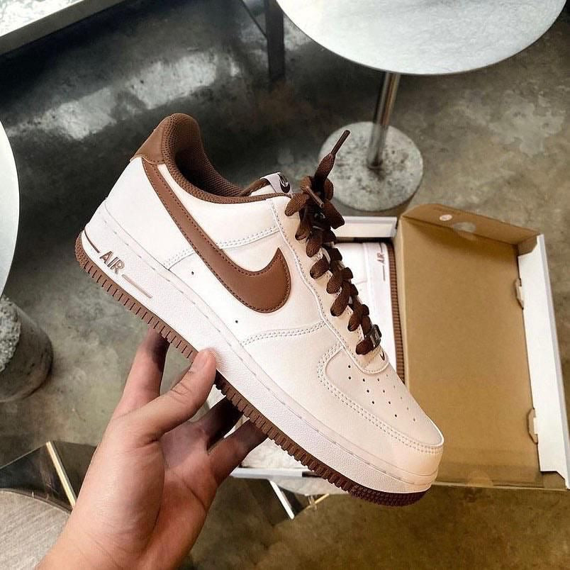 Nike Air Force 1 07 pecan