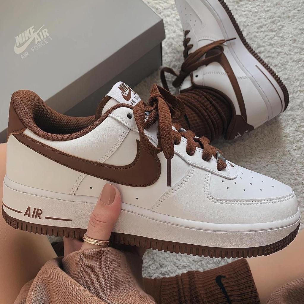 Nike Air Force 1 07 pecan
