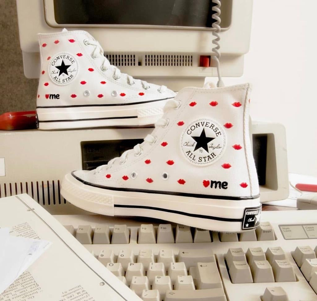 Converse Chuck 70 Embroidered Lips High 'Love Me’