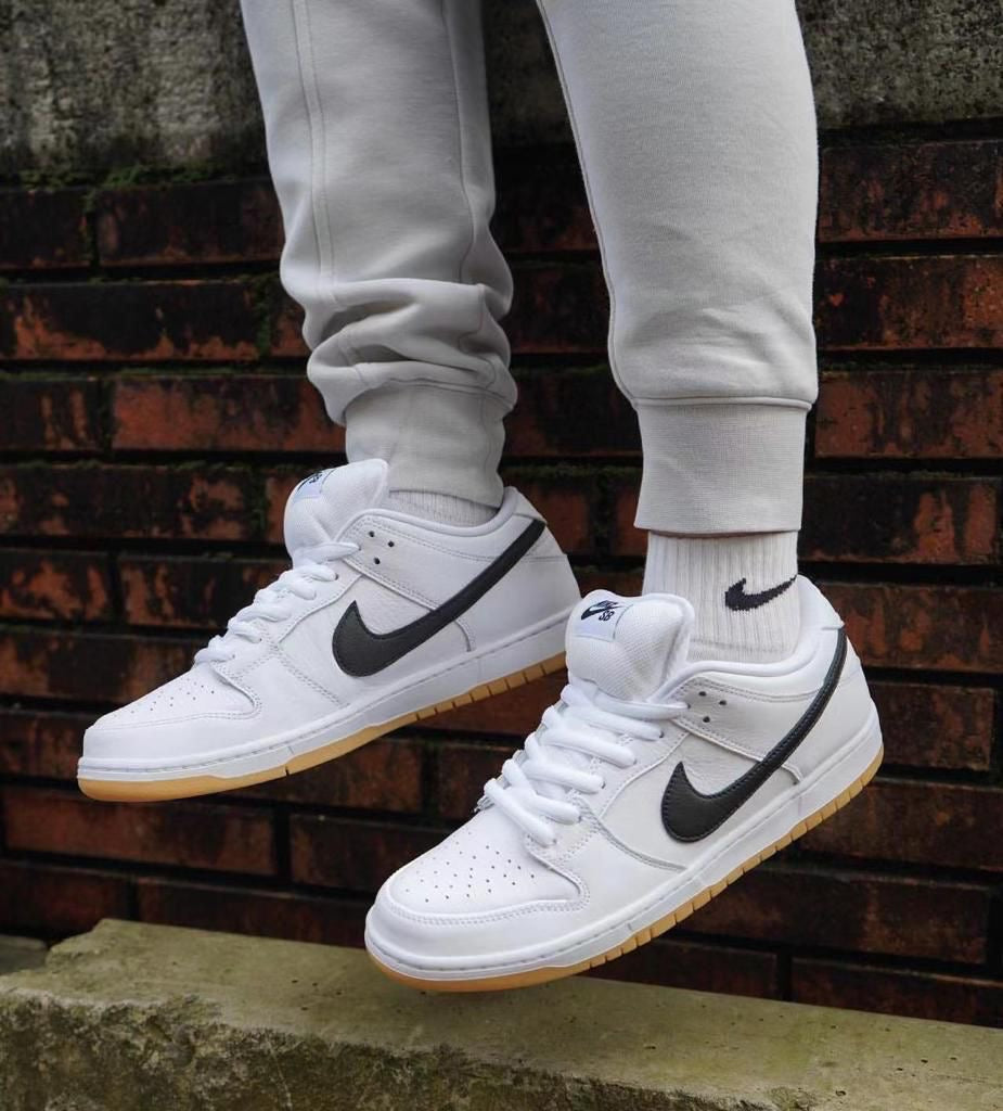 Nike SB Dunk Low "White Gum”