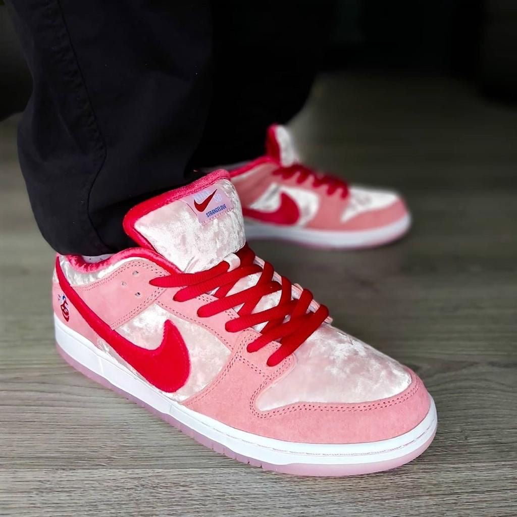 Nike SB Dunk Low StrangeLove All
