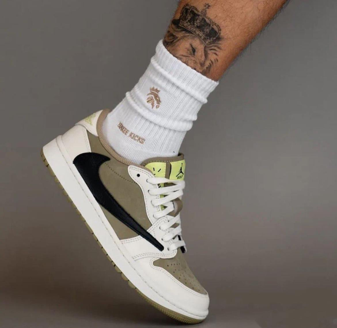 Travis scott X nike Air Jordan low golf ⛳️