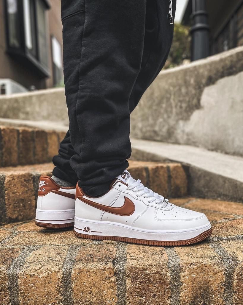 Nike Air Force 1 07 pecan