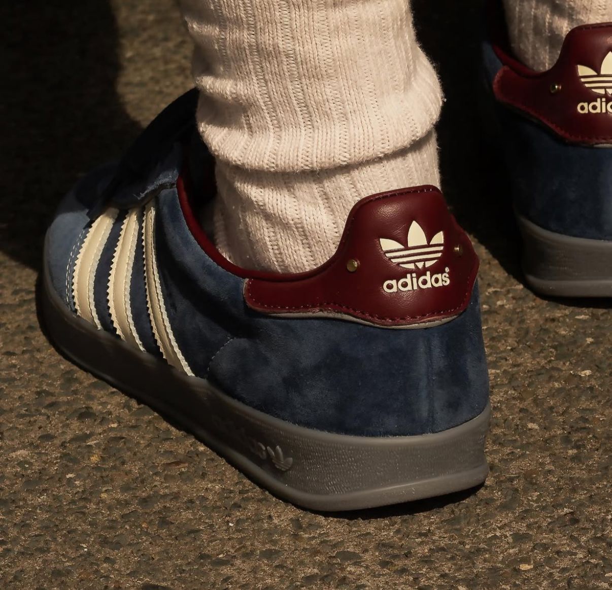 Adidas Gazelle lndoor “Crew Navy burgundy”