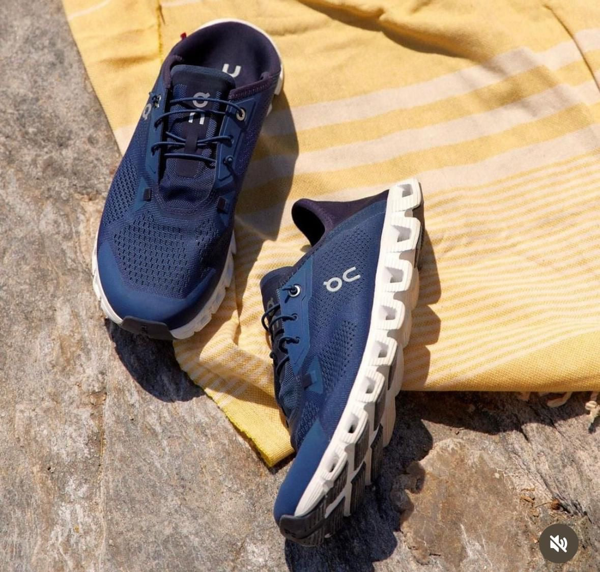 Cloud 5 Coast Sneakers in blue