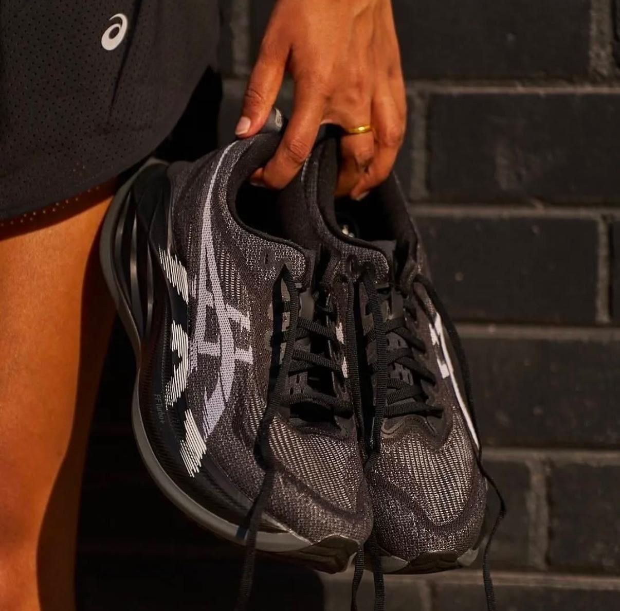 ASICS Superblast 2 Black White