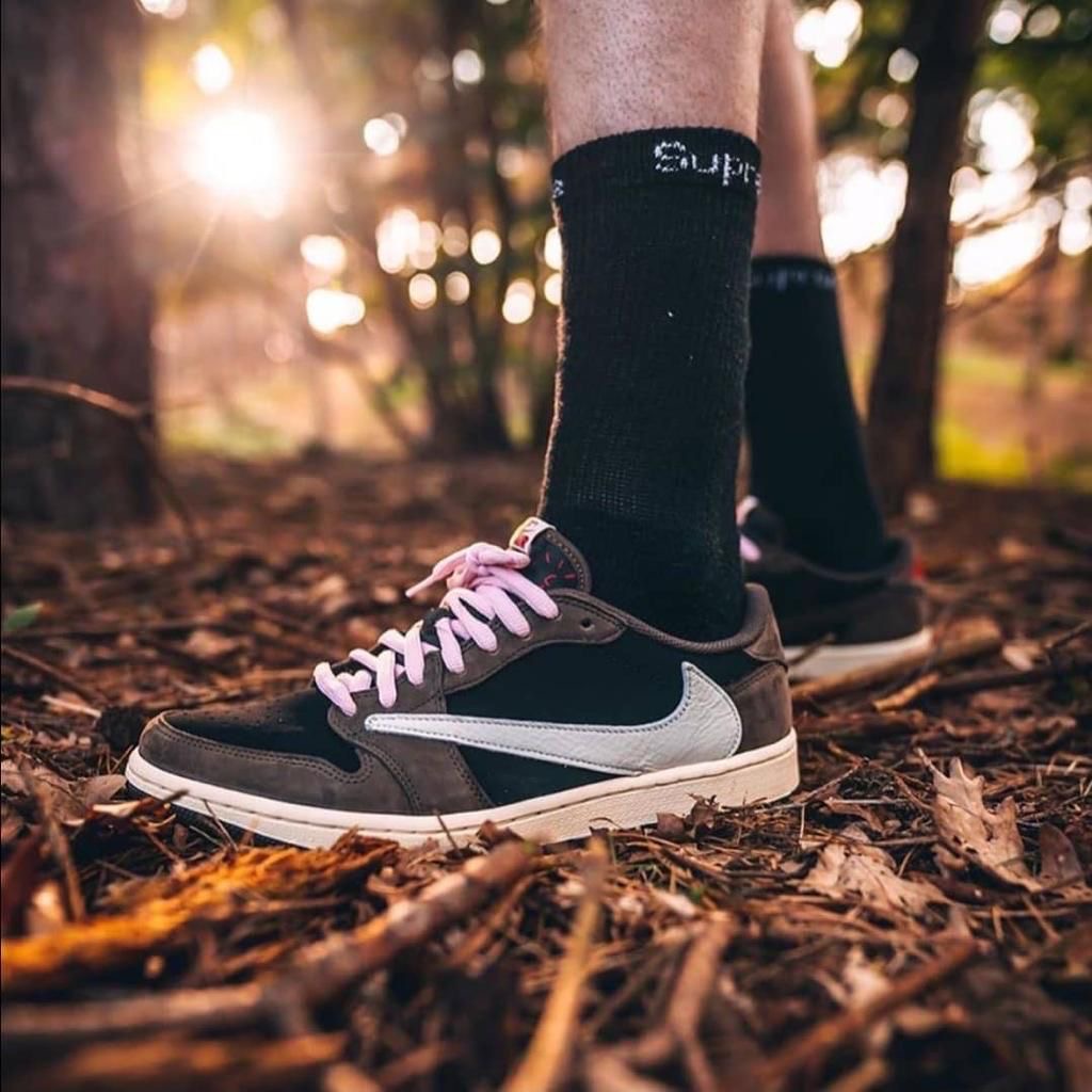 travis scott x air jordan 1 low