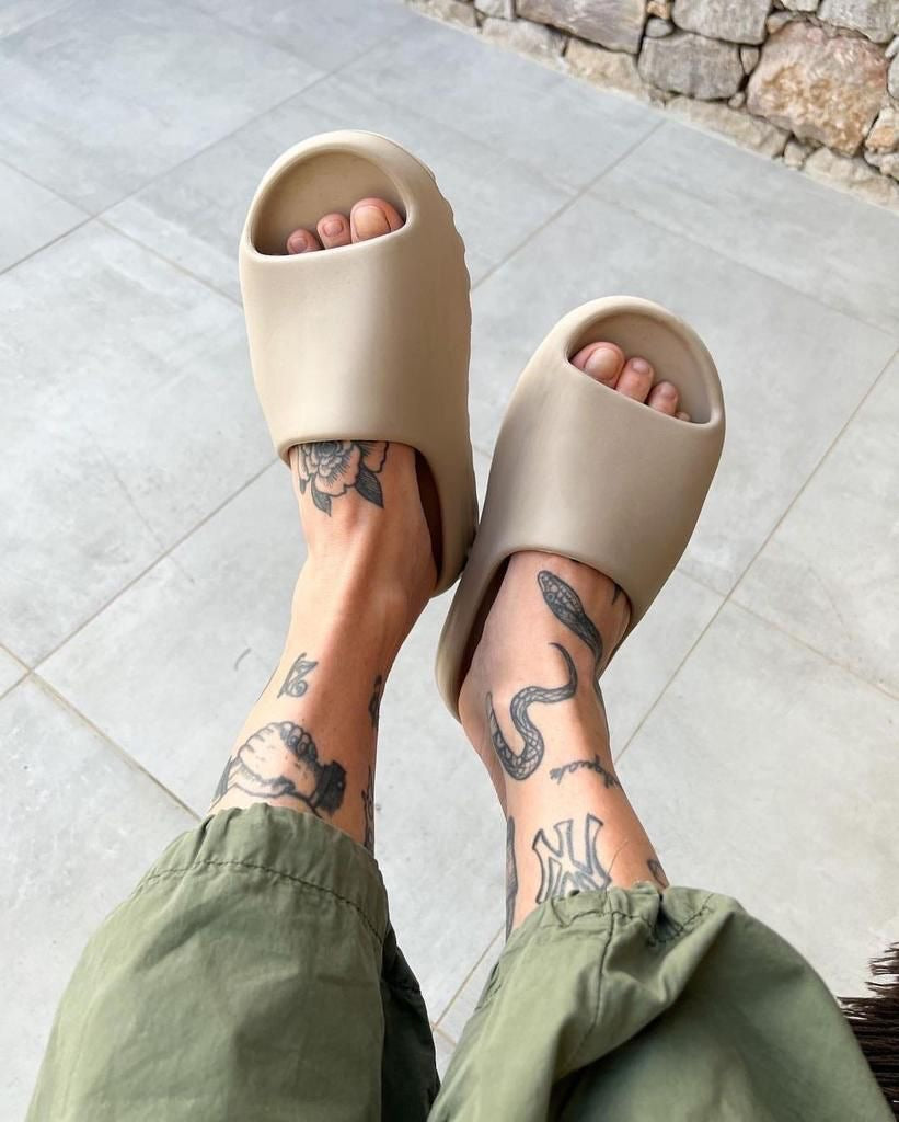 yeezy slide pure