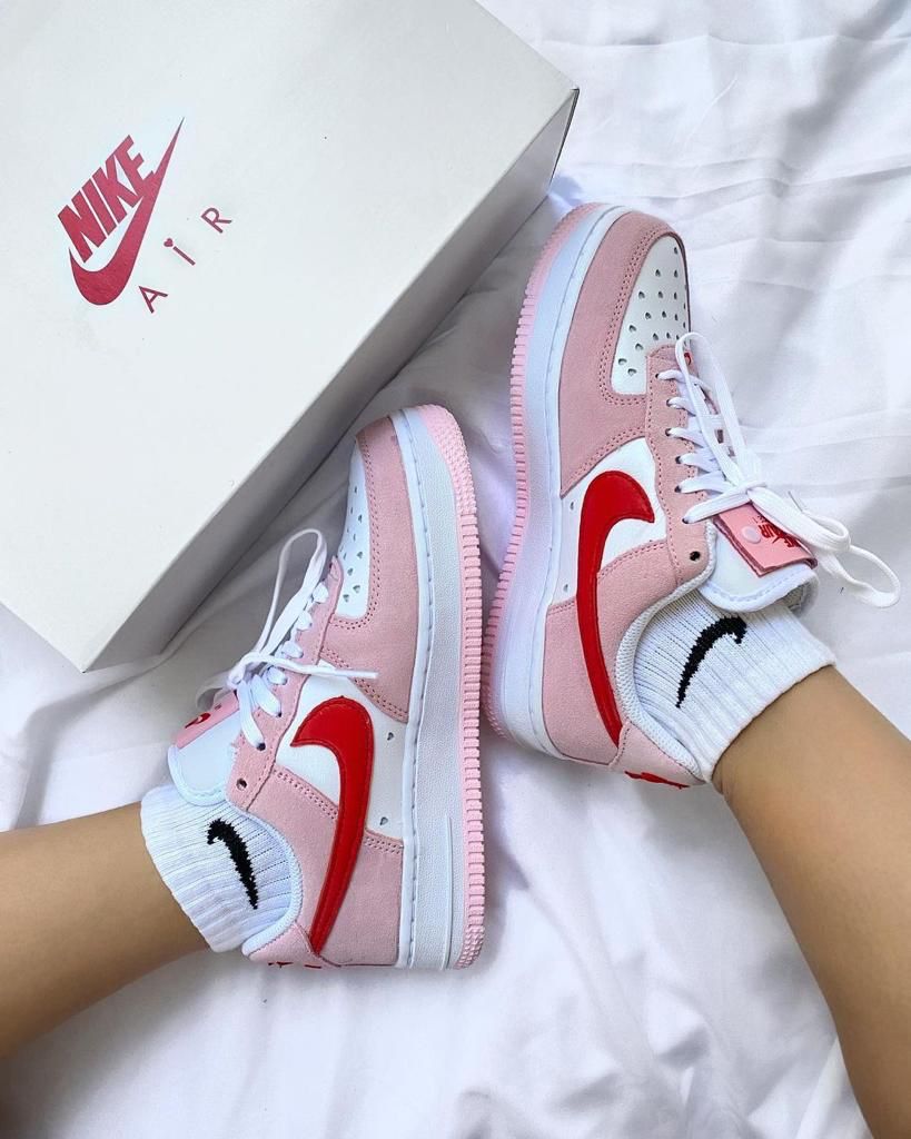nike air force 1 07 valentine's day