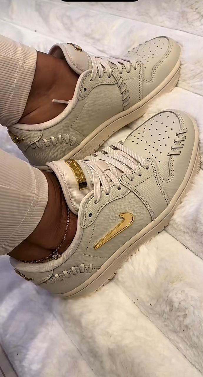 Air Jordan 1 Low 'Method of Make - Legend Light Brown'