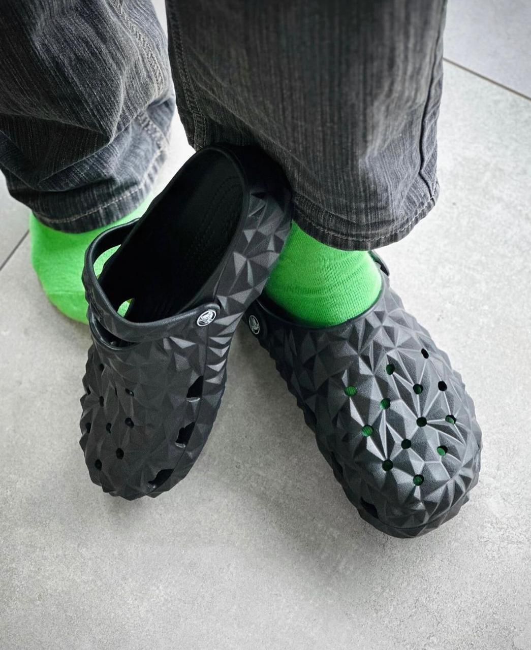 Crocs Classic Geometric Clog