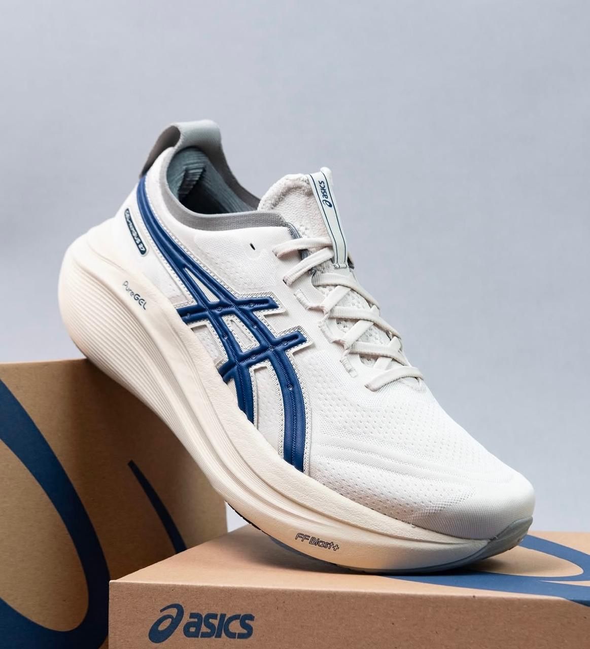 ASICS Gel-Nimbus 27 ASICS Track Club