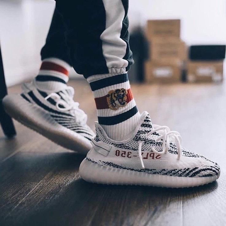Yeezy 350 zebra