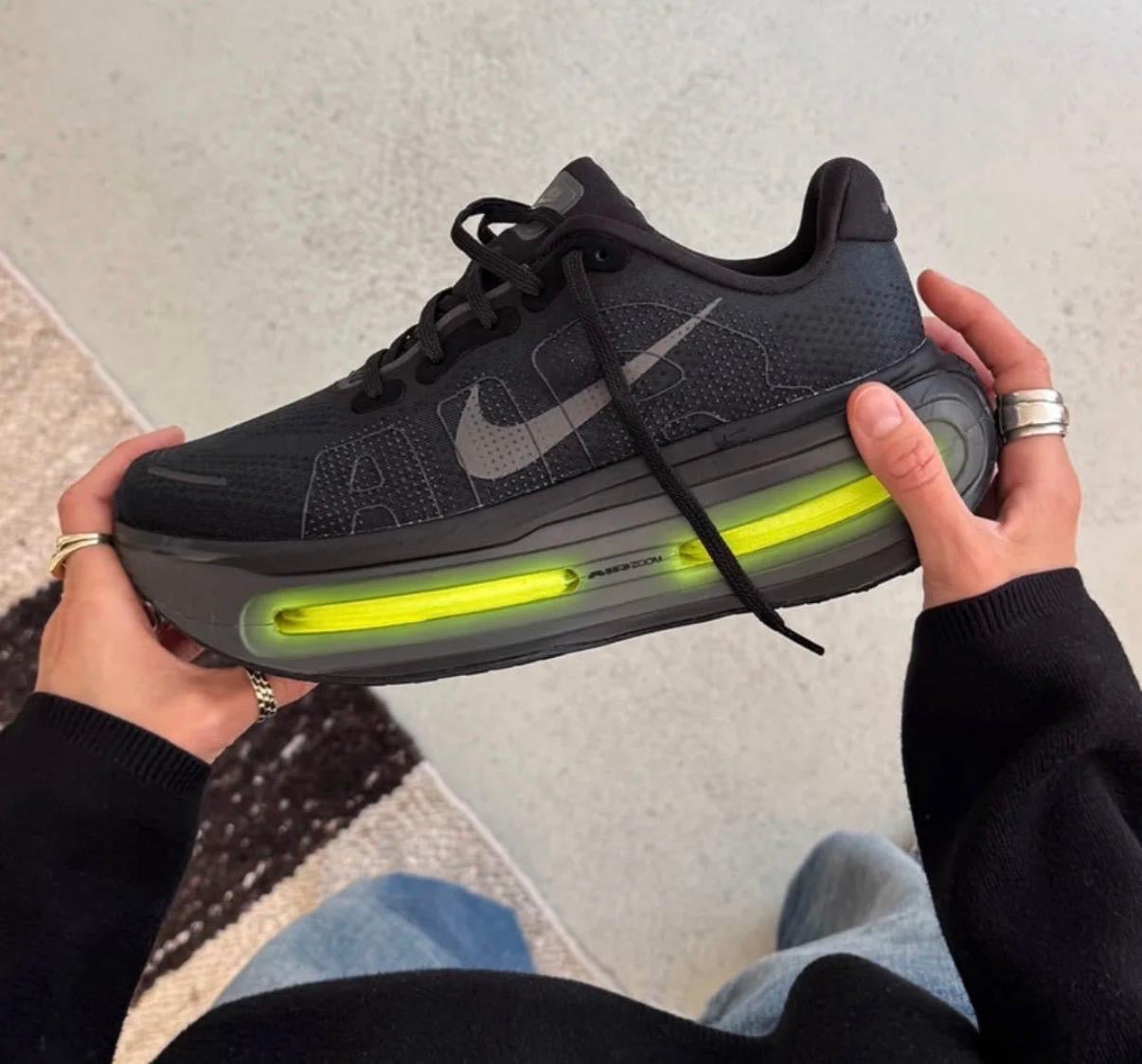 Nike Vomero Premium Black Volt