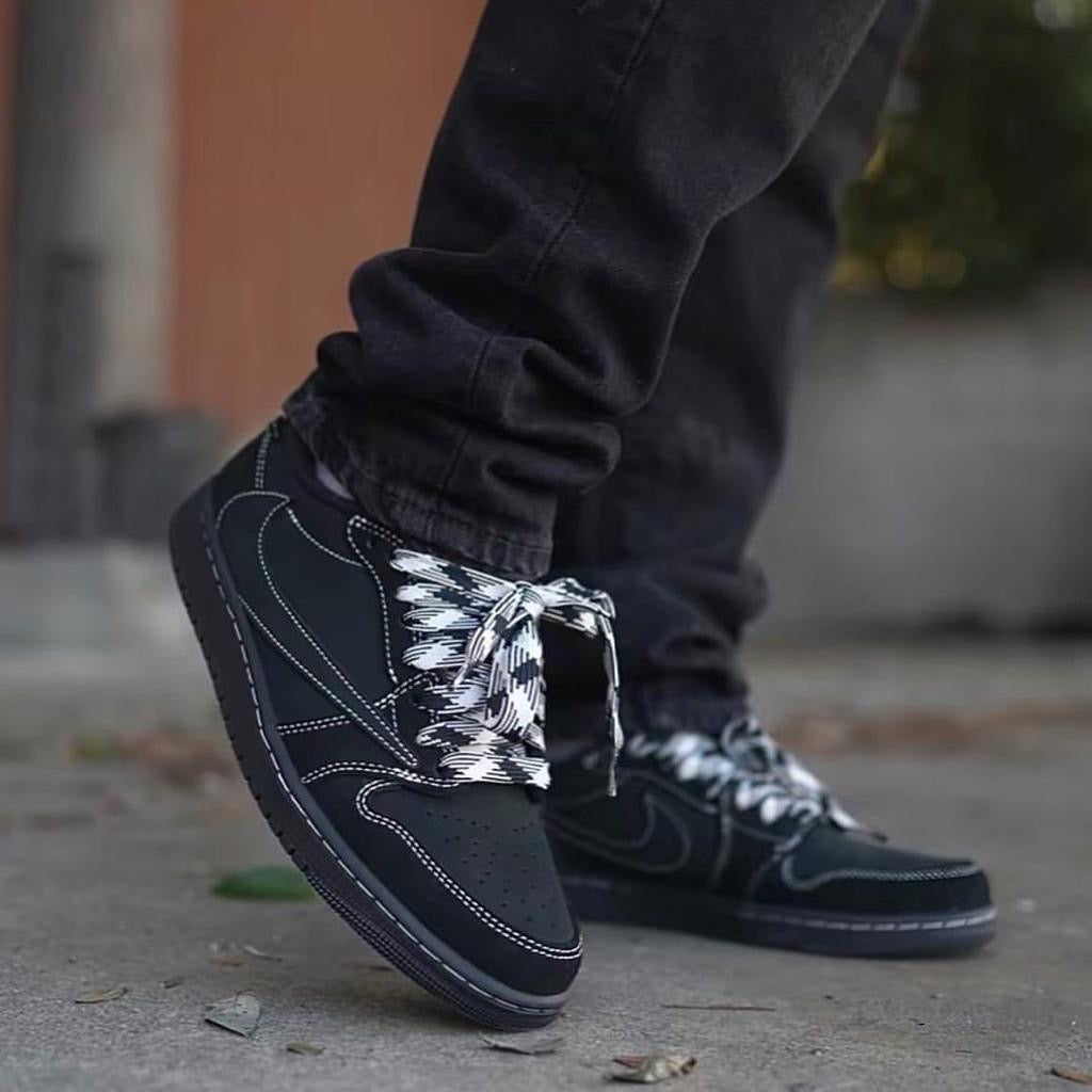 Travis Scott x Air Jordan 1 Low OG「Black Phantom」