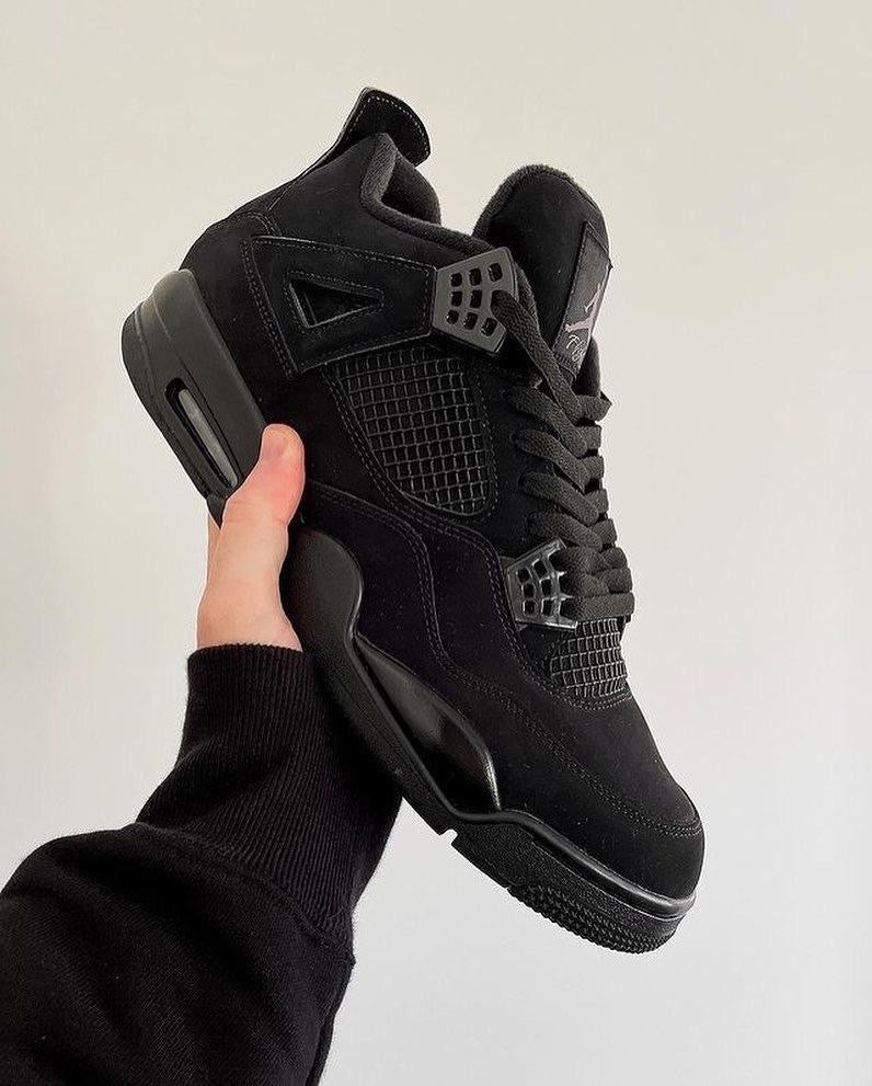 Air Jordan 4 “black cat”