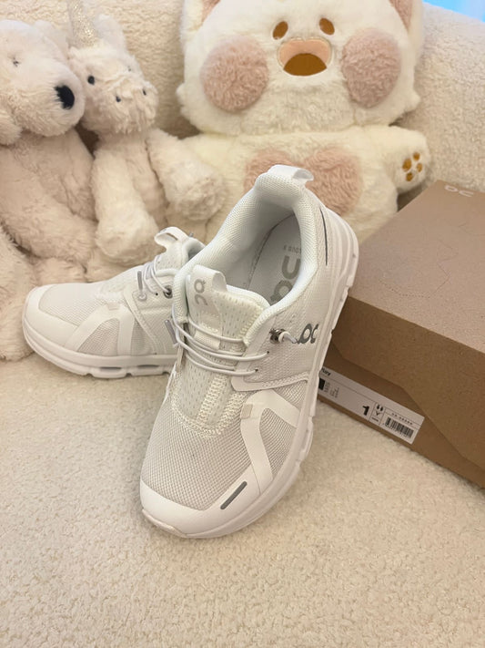 QC white Kids