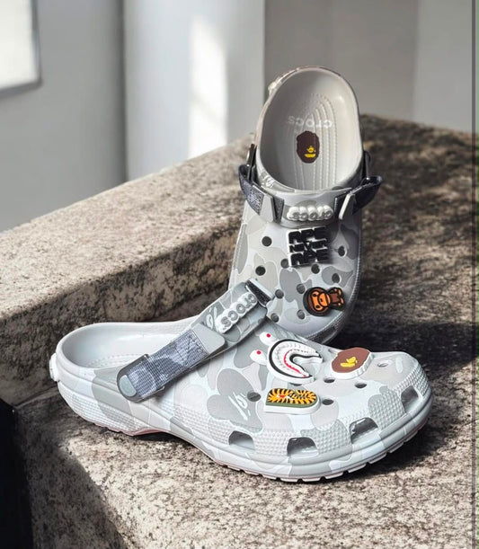 A BATHING APE®️ x Crocs Classic Clog