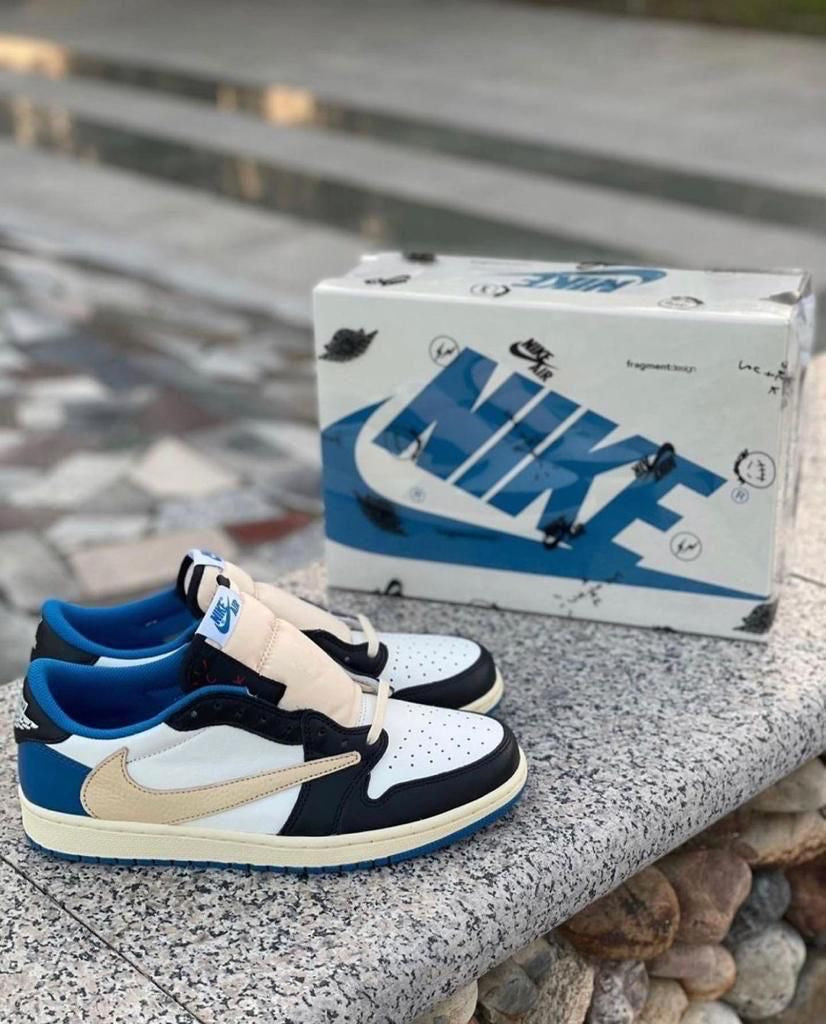travis scott x fragment x air jordan 1 low