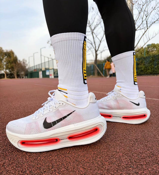 Nike Vomero Premium White Bright Crimson