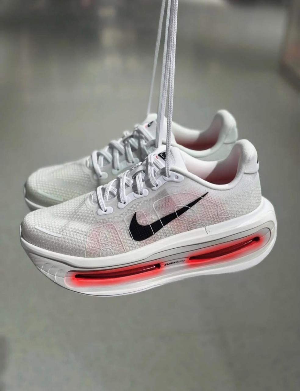 Nike Vomero Premium White Bright Crimson