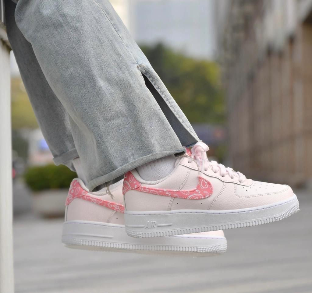 AIR FORCE 1 '07 'PEARL PINK/CORA