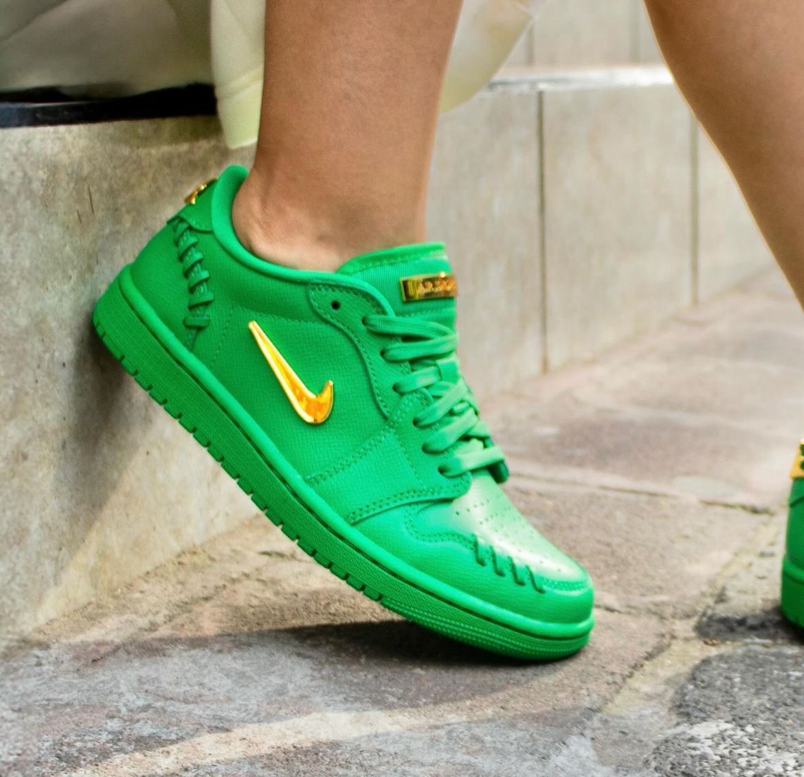 Air Jordan 1 Low 'Method of Make - Lucky green’